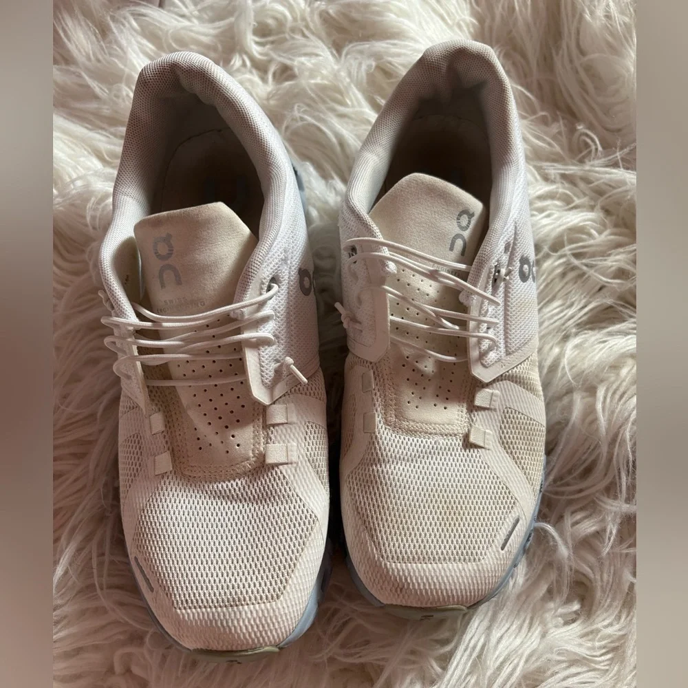 On Cloud 5 Running Shoes Women's Size 8.5 - Picture 3 of 8